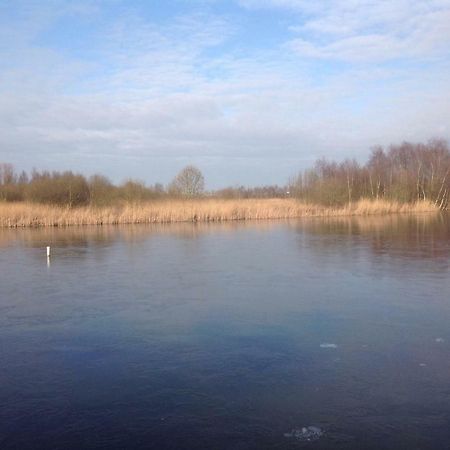 Het Pulletje Hotel Westzaan ภายนอก รูปภาพ